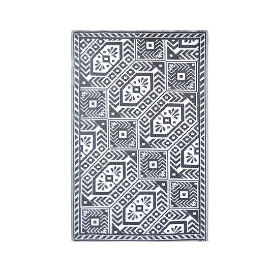 Garden Carpet in B&W Diamond Print