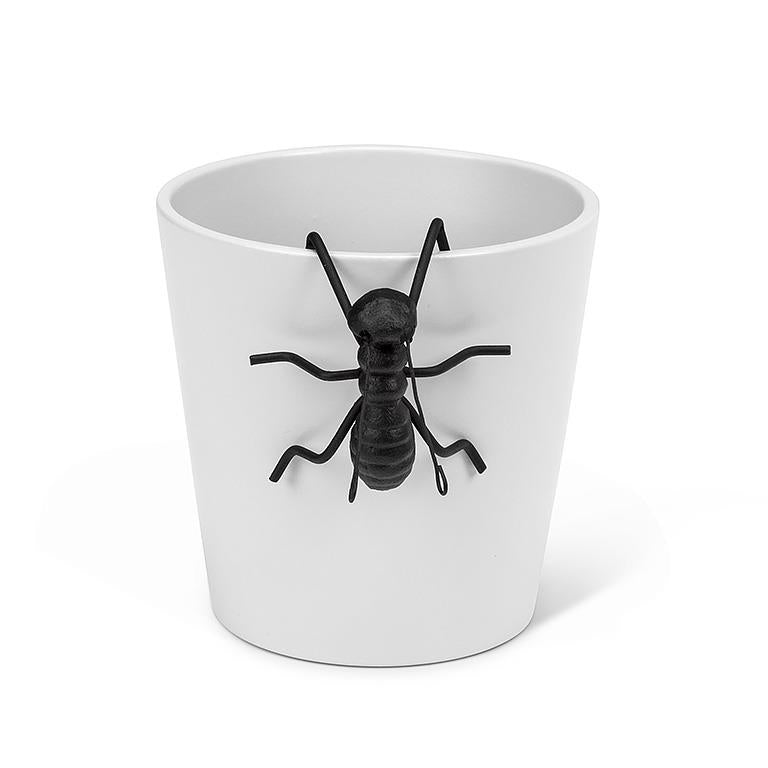 Load image into Gallery viewer, Small Hanging Cast Iron Ant
