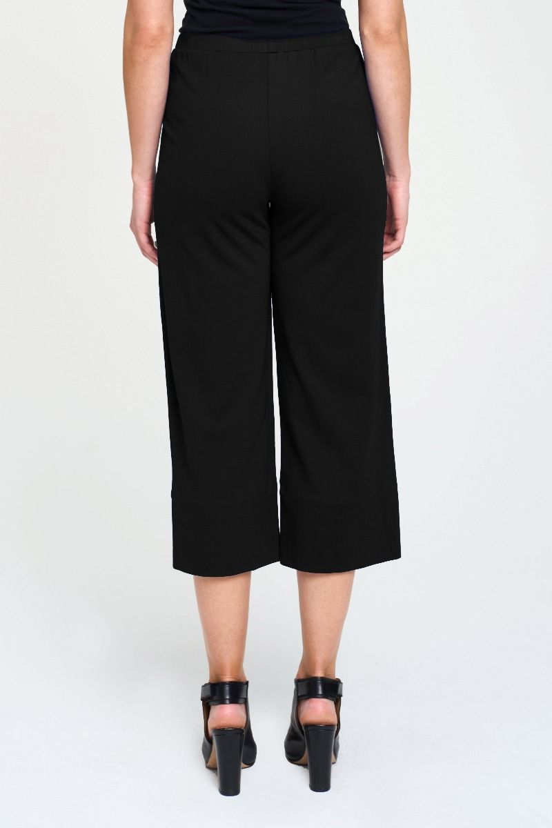 Load image into Gallery viewer, Pull-on Culottes Pant in Black
