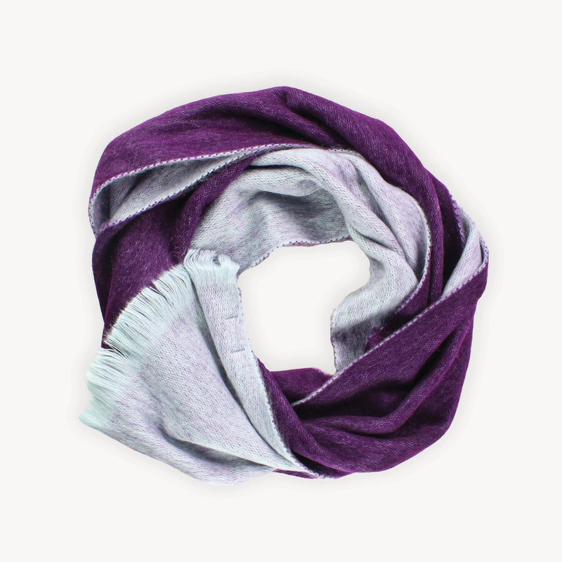 Load image into Gallery viewer, Alpaca Scarf in Reversible Grape

