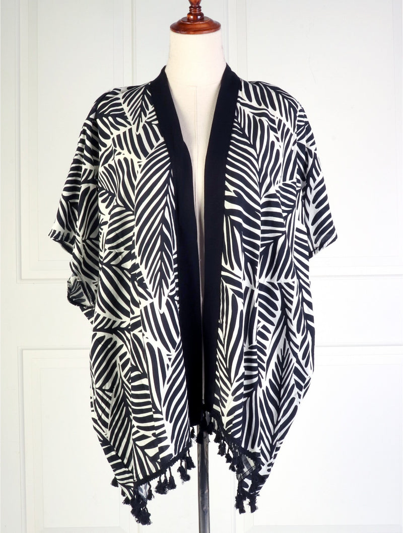 Load image into Gallery viewer, Palm Leaf Print Kimono in Black &amp; White
