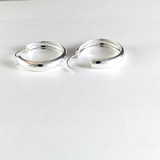 Hollow Curve Hoop Earrings in Sterling Silver (30mm)