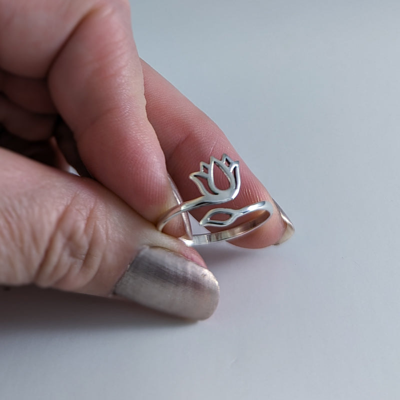 Load image into Gallery viewer, Wrapped Lotus Ring in Sterling Silver
