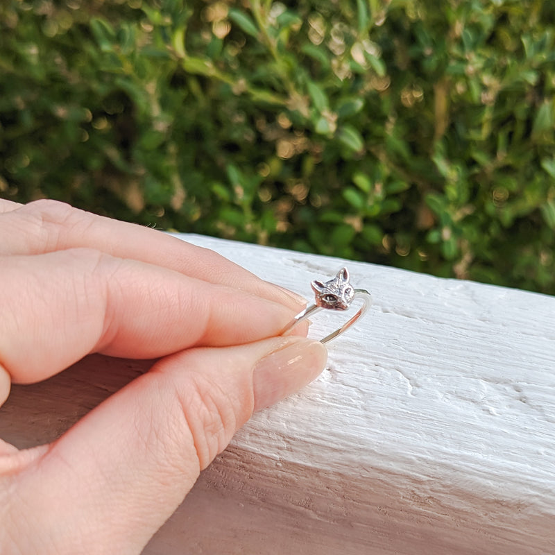 Load image into Gallery viewer, Foxy Ring in Sterling Silver
