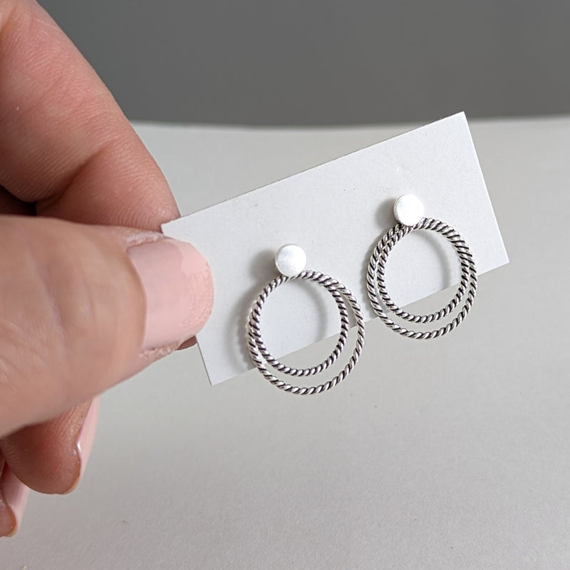 Load image into Gallery viewer, Double Rope Circle Studs in Sterling Silver
