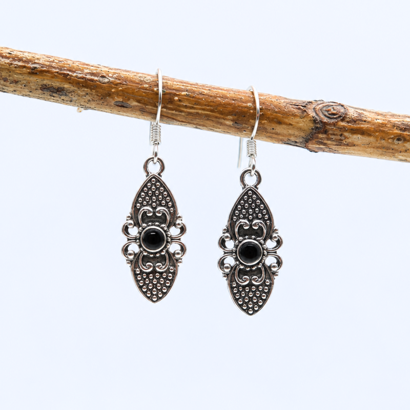 Load image into Gallery viewer, Vintage Detail Black Onyx Earrings in Sterling Silver
