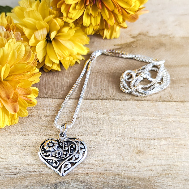 Load image into Gallery viewer, Floral Design Heart Pendant in Sterling Silver
