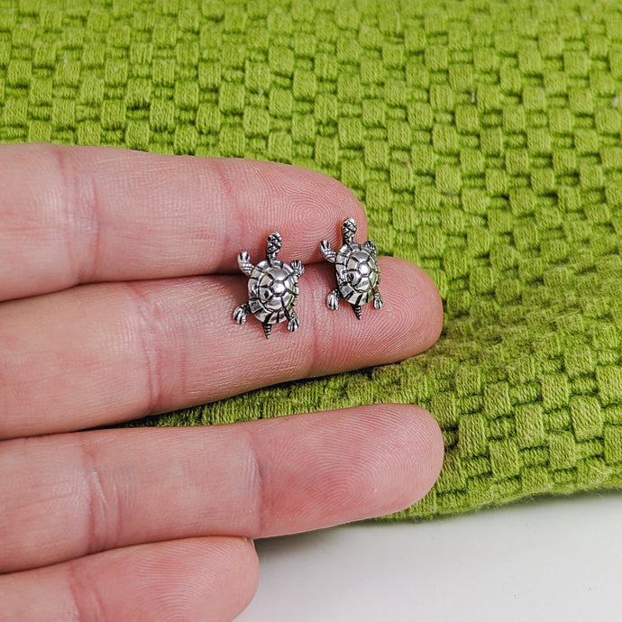 Running Turtles Stud Earrings in Sterling Silver