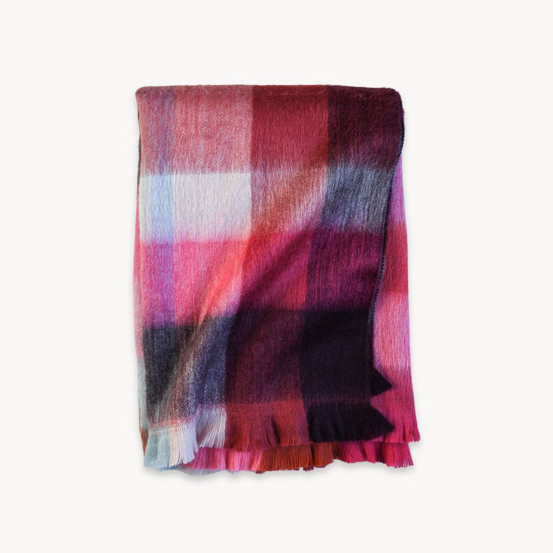 Load image into Gallery viewer, Alpaca Blend Throw in Hot Check
