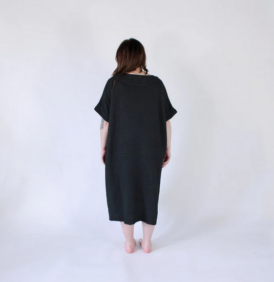 Crinkle Cotton One Size Dress in Black