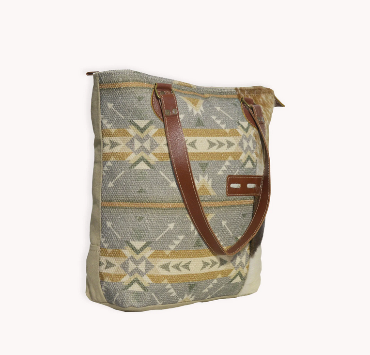 Load image into Gallery viewer, Aurora Tote Bag
