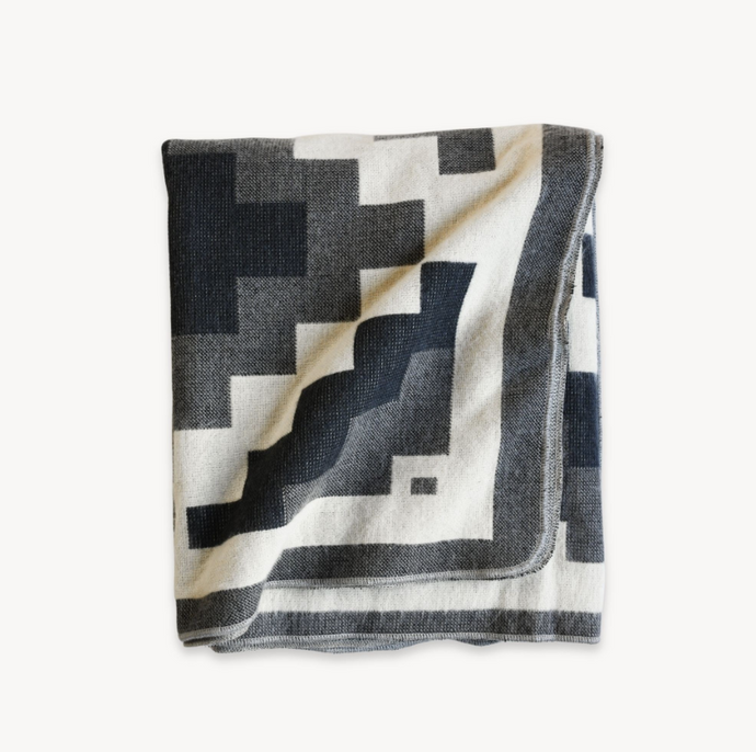 Alpaca Blend Throw in Geometric Rocky