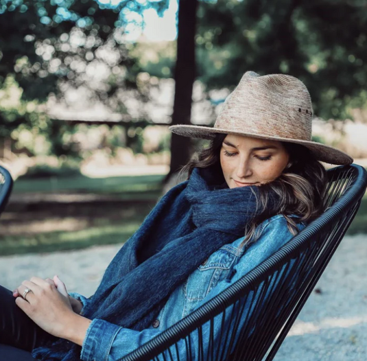 Alpaca Blend Scarf in Officer Navy