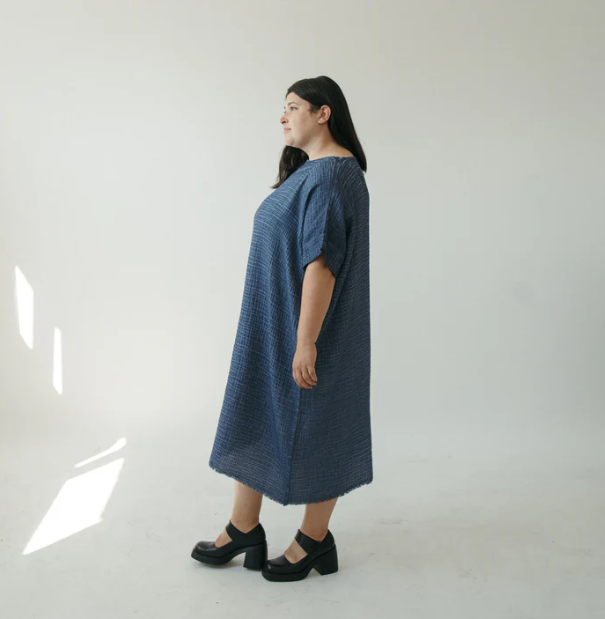 Load image into Gallery viewer, Crinkle Cotton One Size Dress in Demin

