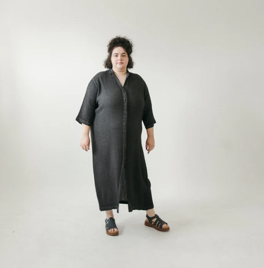 Crinkle Shirt Dress in Black, One Size in Plus