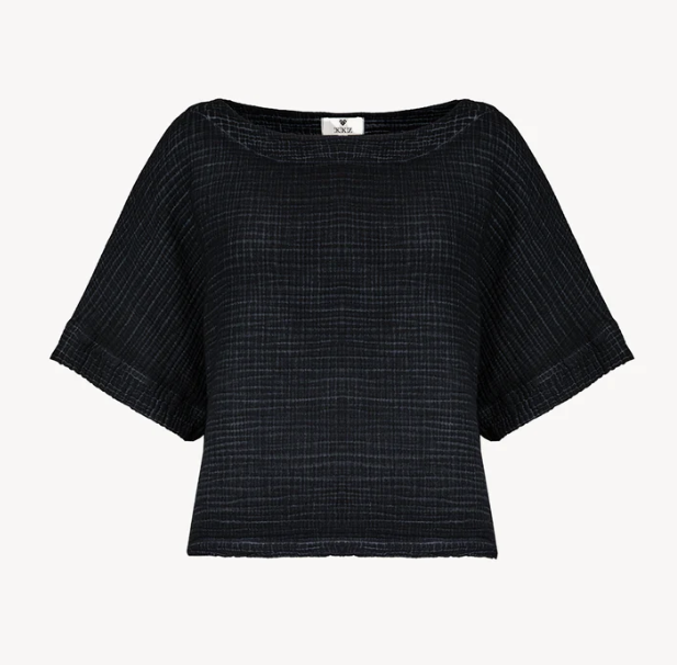Load image into Gallery viewer, Crinkle Cotton Boat Top in Black
