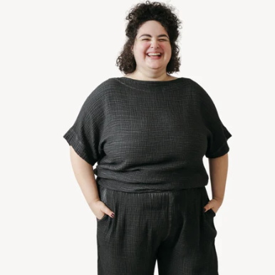 Crinkle Boat Top in Black, One Size in Plus