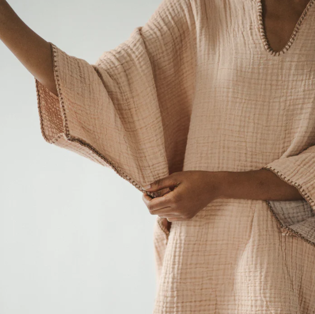 Load image into Gallery viewer, Crinkle Cotton Poncho in Tuscan Beige
