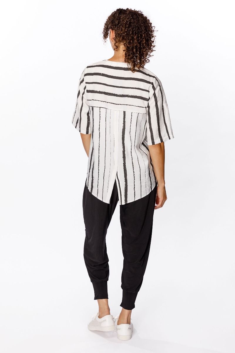 Load image into Gallery viewer, Double Pocket Zip Blouse in Stripe (S-2XL)
