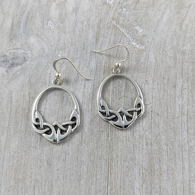 Load image into Gallery viewer, Oval Celtic Knot Earring, Sterling Silver
