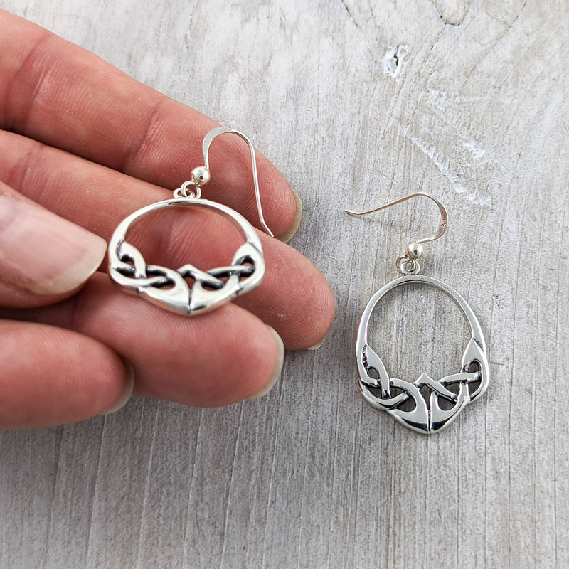 Load image into Gallery viewer, Oval Celtic Knot Earring, Sterling Silver
