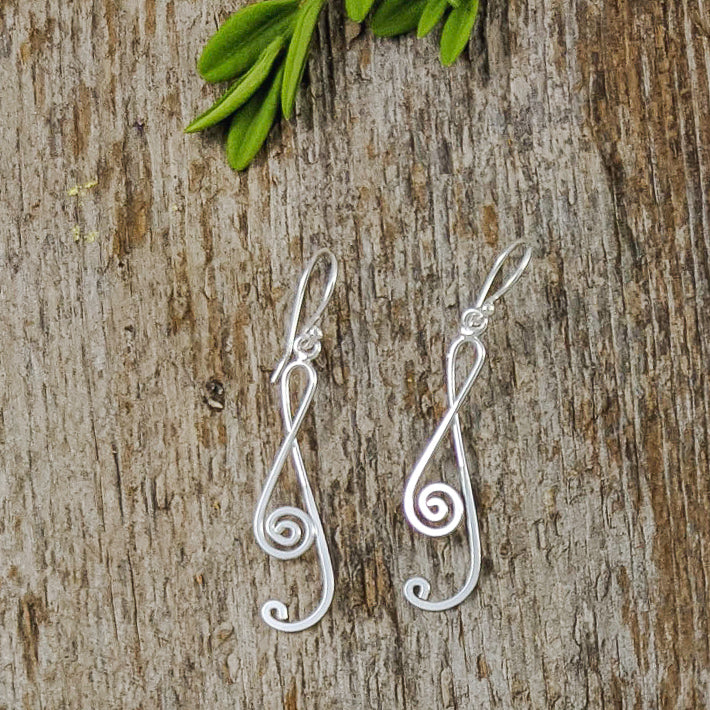 Load image into Gallery viewer, Treble Clef Wire Earrings in Sterling Silver
