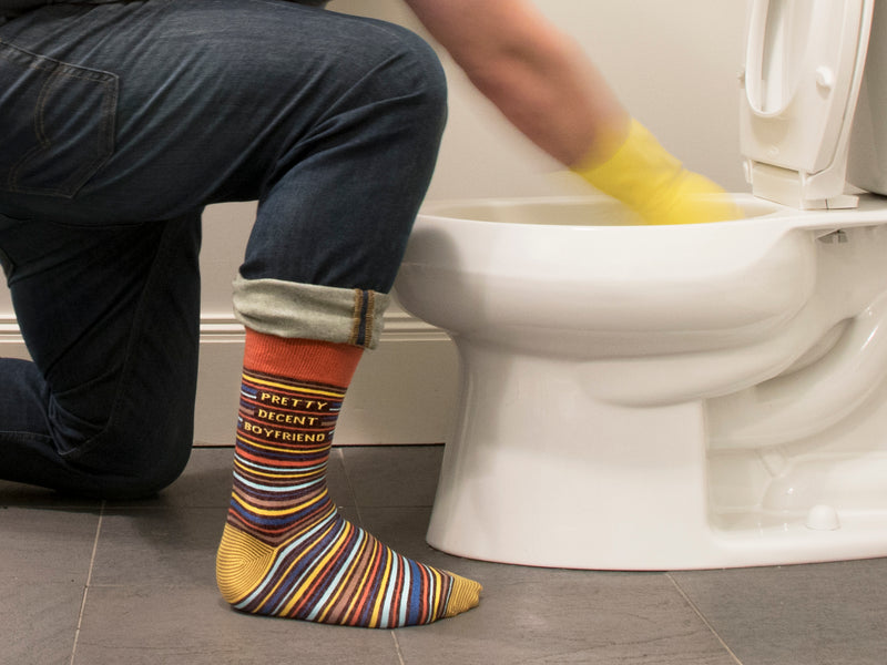 Load image into Gallery viewer, Men&#39;s Socks : Pretty Decent Boyfriend
