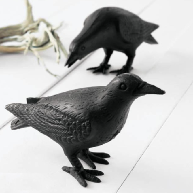 Load image into Gallery viewer, Cast Iron Crow Head Up
