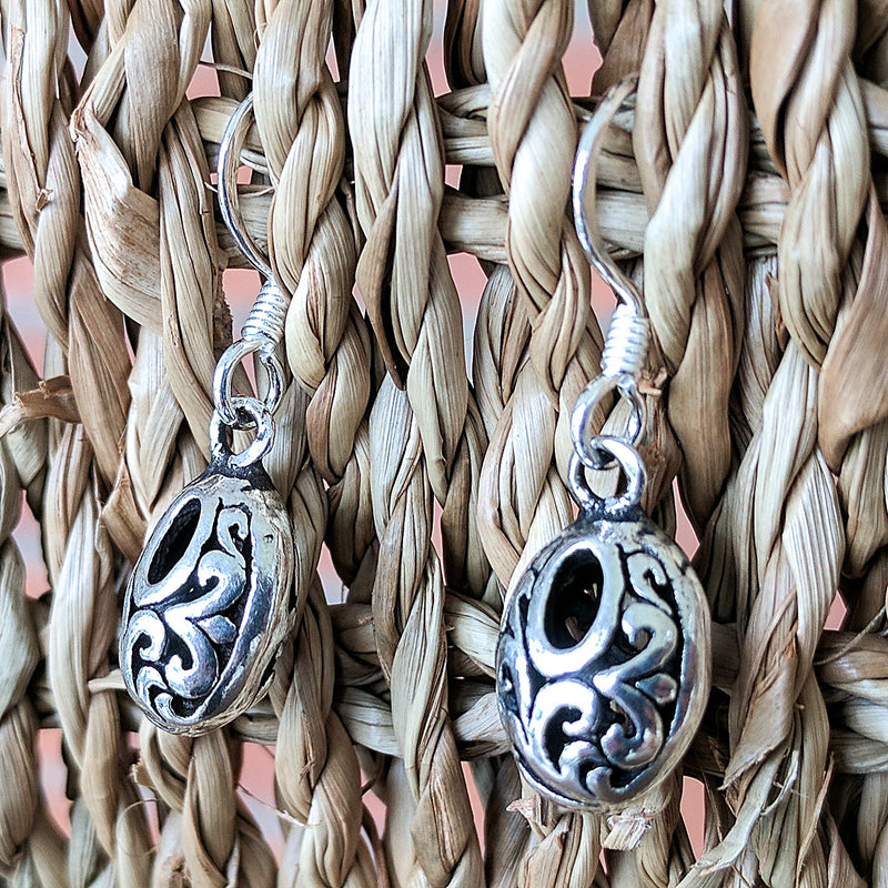 Load image into Gallery viewer, Filigree Open Oval Earrings in Sterling Silver
